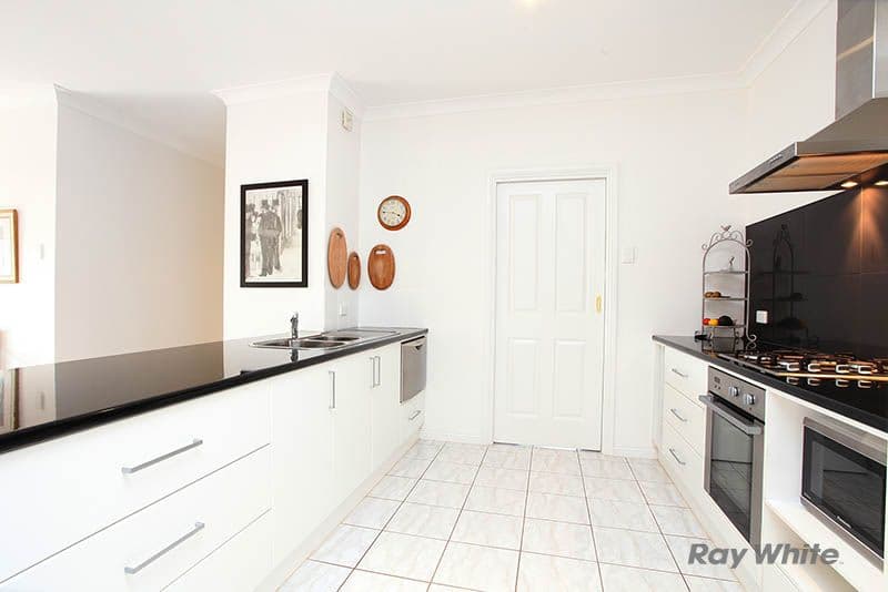 11 Glebe Close, Clare SA 5453, Clare - Thumbnail 2