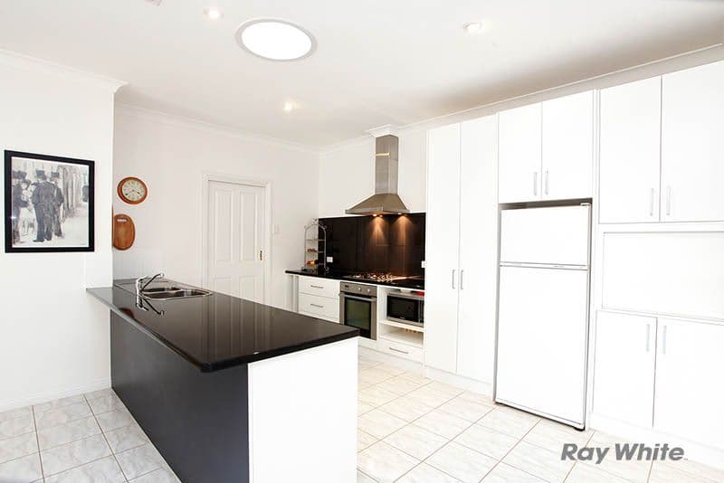 11 Glebe Close, Clare SA 5453, Clare - Thumbnail 3