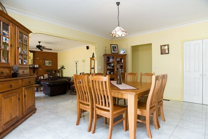 2 Silverthorn Court, MILL PARK VIC 3082, Mill Park - Thumbnail 8