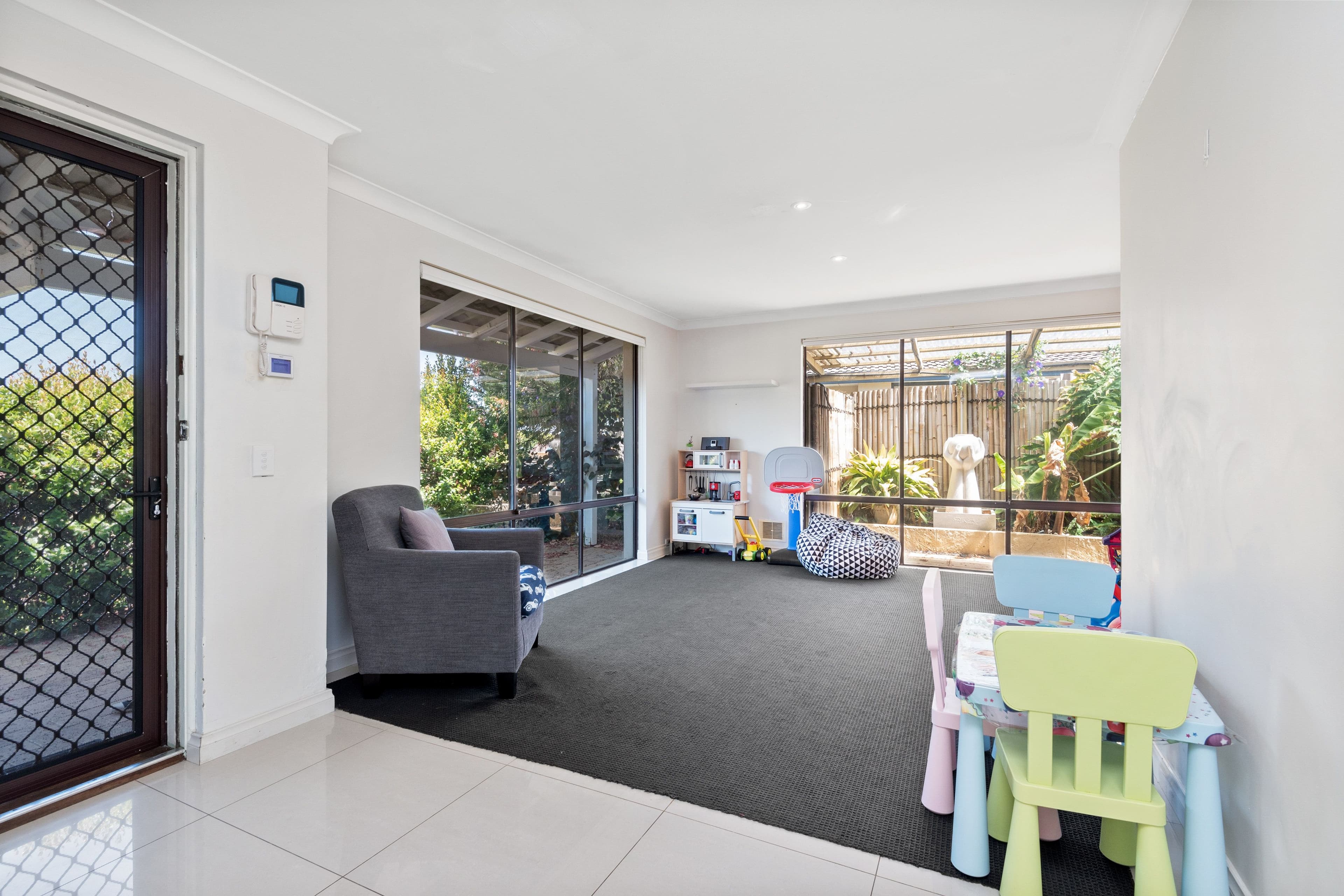 11 Bernard Manning Drive, Duncraig WA 6023, Duncraig - Thumbnail 2