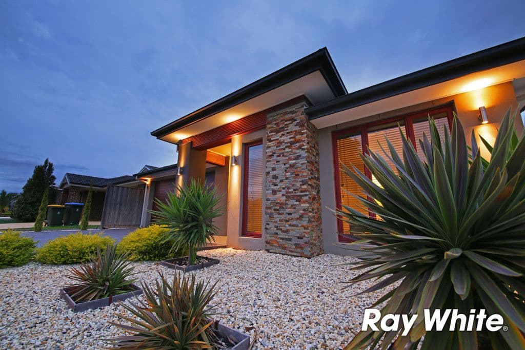 14 Urban Drive, Williams Landing VIC 3027, Williams Landing - Thumbnail 2