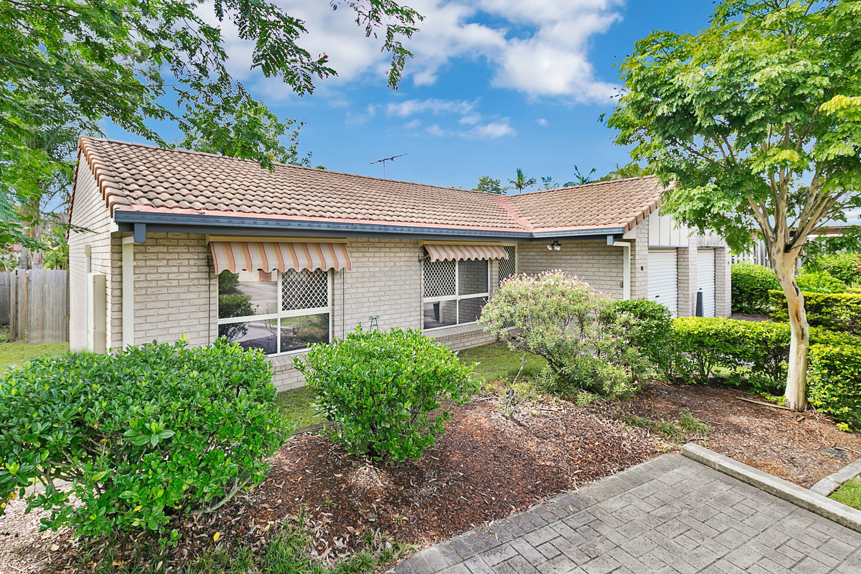 11 Thornlake Drive, Tingalpa QLD 4173, Tingalpa - Thumbnail 2