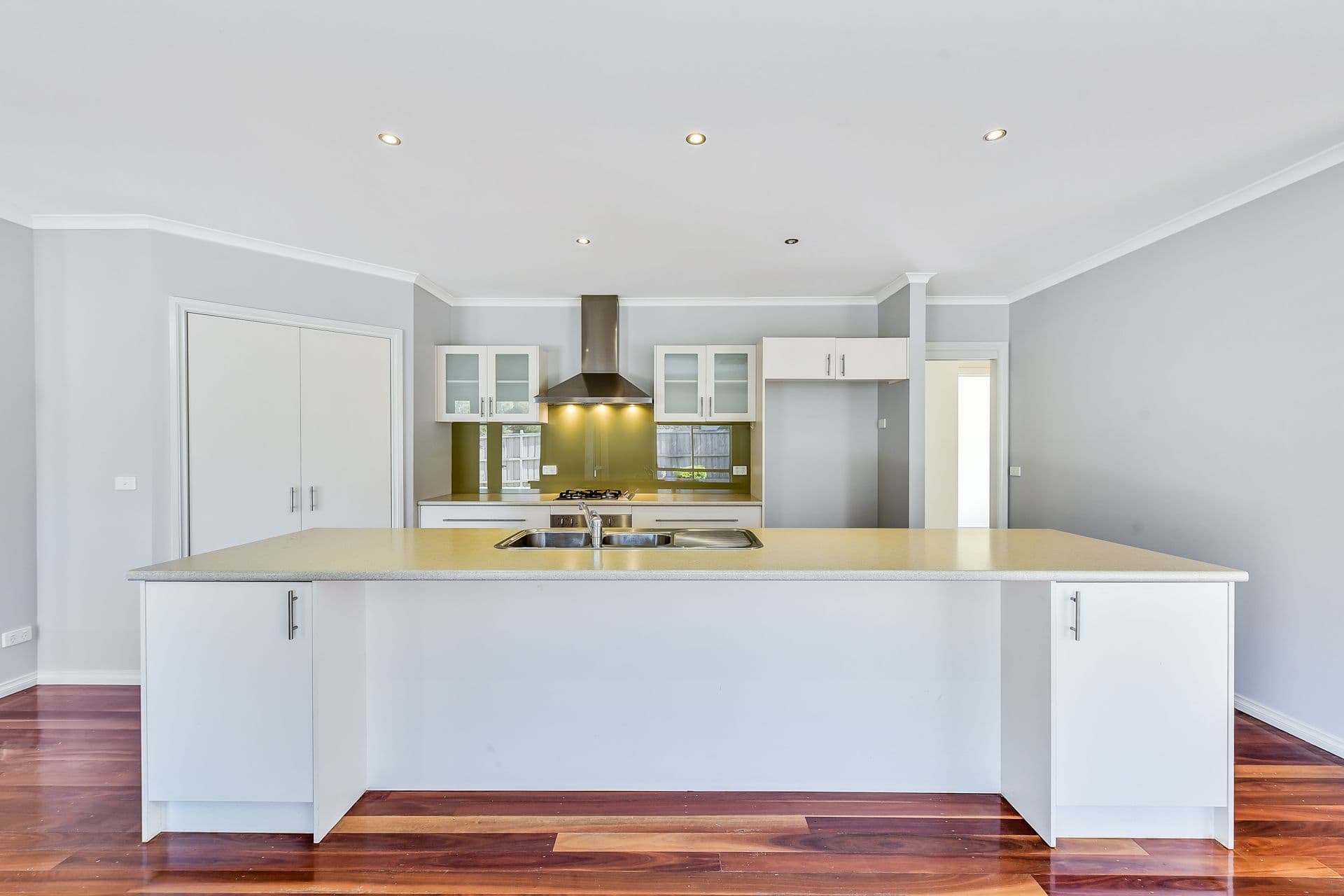 8 Sunhill Way, Berwick VIC 3806, Berwick - Thumbnail 5