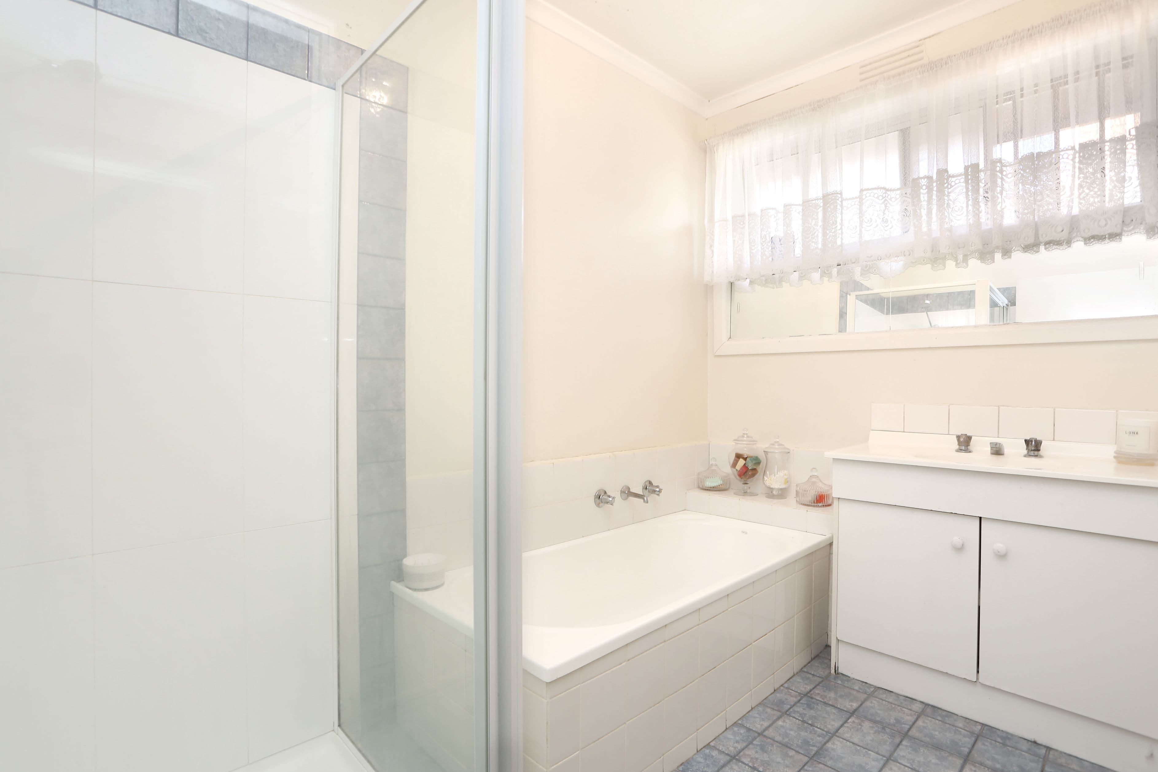 22 Pinewood Drive, Thomastown VIC 3074, Thomastown - Thumbnail 6