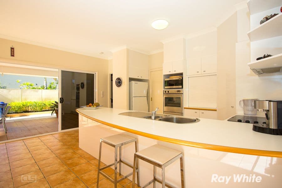 36 Dugong Crescent, BANKSIA BEACH QLD 4507, Banksia Beach - Thumbnail 3