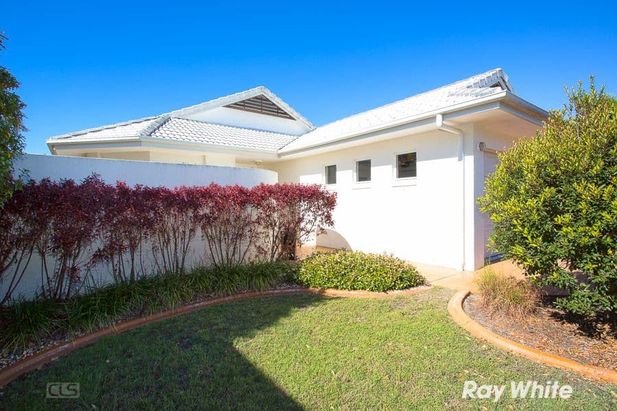 36 Dugong Crescent, BANKSIA BEACH QLD 4507, Banksia Beach - Thumbnail 6