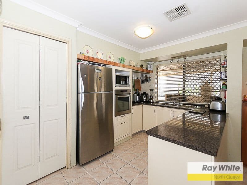 6 Claredon Court, Alexander Heights WA 6064, Alexander Heights - Thumbnail 6