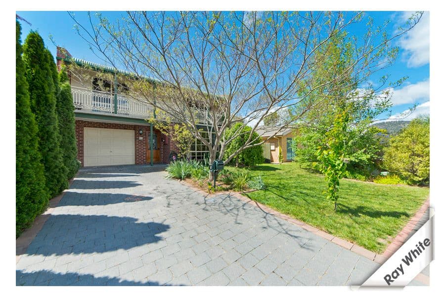 25 Attwood Close, GORDON ACT 2906, Gordon - Image 1