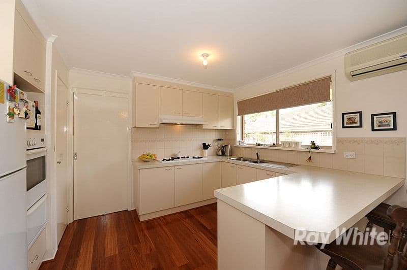 1 Cooma Court, BERWICK VIC 3806, Berwick - Thumbnail 3