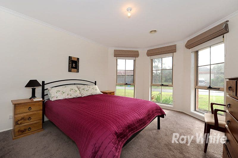 1 Cooma Court, BERWICK VIC 3806, Berwick - Thumbnail 5