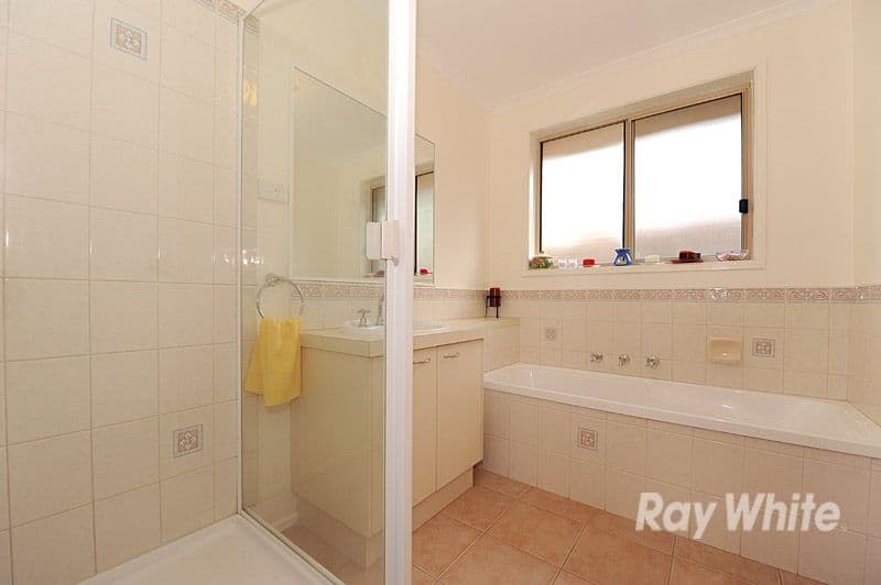 1 Cooma Court, BERWICK VIC 3806, Berwick - Thumbnail 7