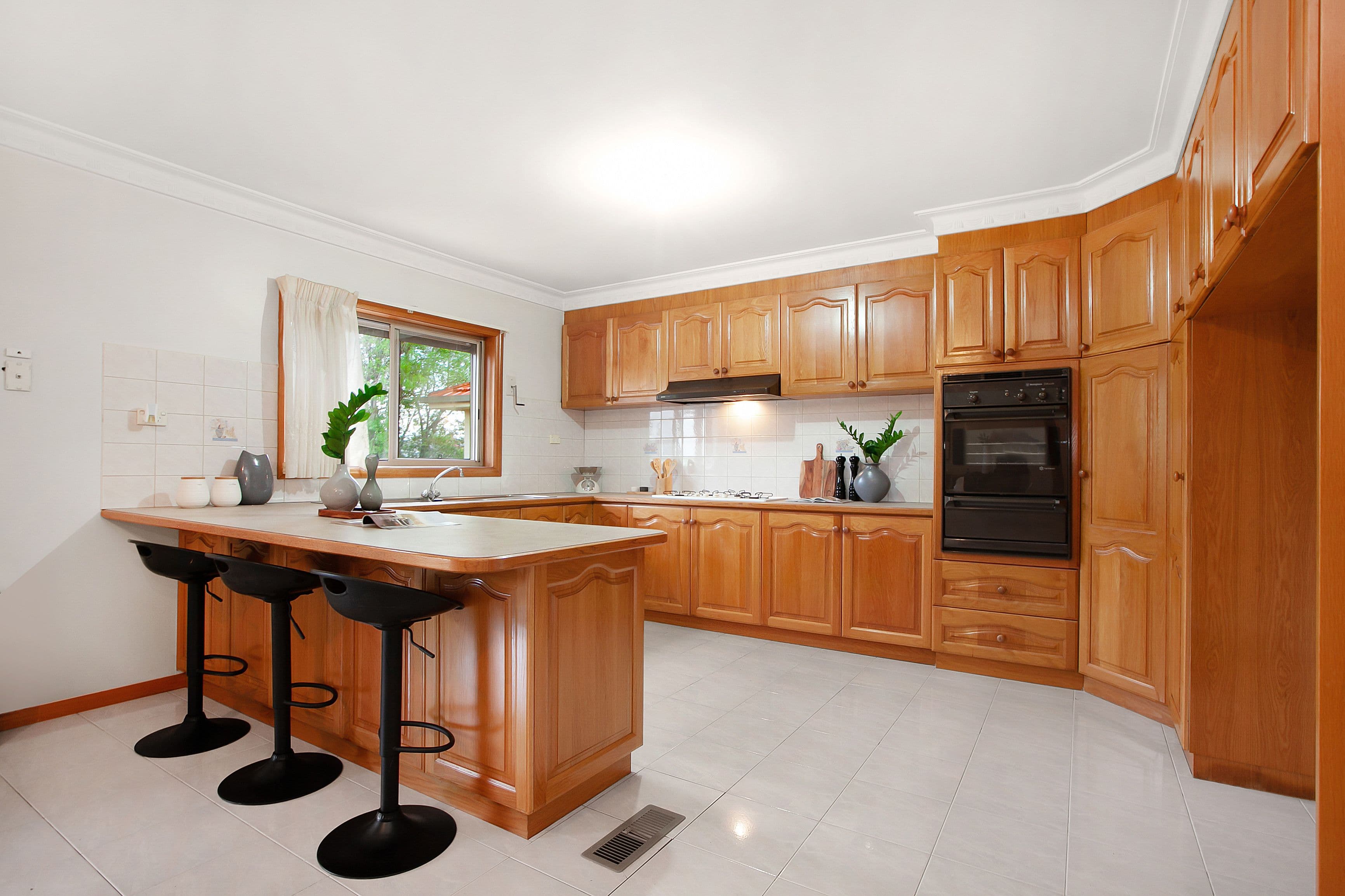 16 Millgrove Avenue, Thomastown VIC 3074, Thomastown - Thumbnail 4