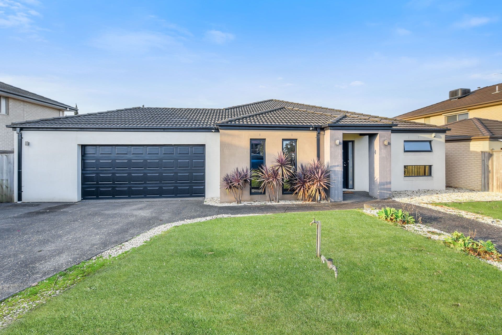 30 Ellen Road, Narre Warren South VIC 3805, Narre Warren South - Thumbnail 2