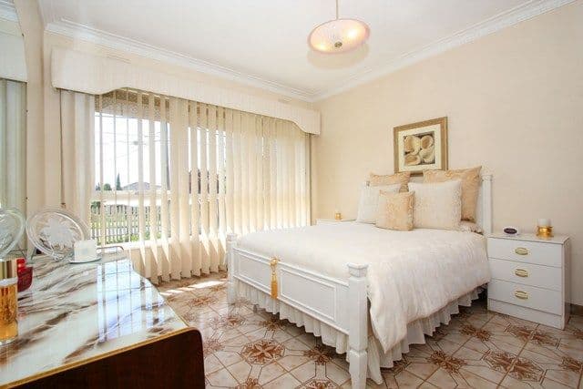 137 Broadhurst Avenue, RESERVOIR VIC 3073, Reservoir - Thumbnail 3