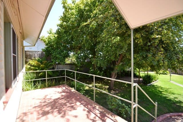 15 Tehan Street, SEYMOUR VIC 3660, Seymour - Thumbnail 2