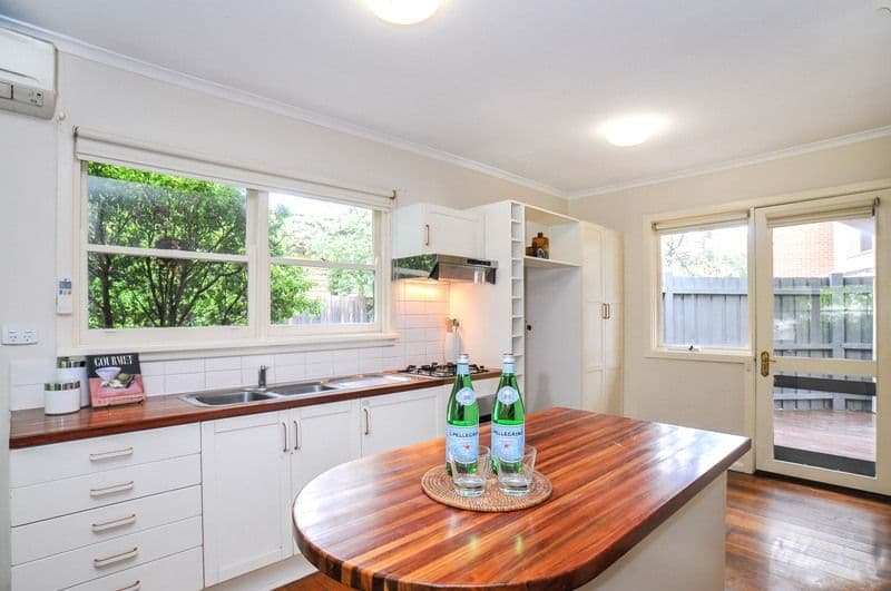 12 Sunbeam Avenue, RINGWOOD EAST VIC 3135, Ringwood East - Thumbnail 3