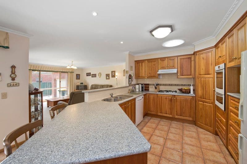 12 Evelyn Crescent, WARRNAMBOOL VIC 3280, Warrnambool - Thumbnail 8