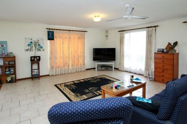 81 Hammond Street, Urangan QLD 4655, Urangan - Thumbnail 6