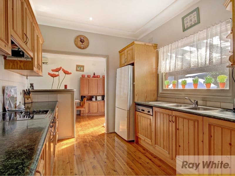 2e Chuter Avenue, MONTEREY NSW 2217, Monterey - Thumbnail 2