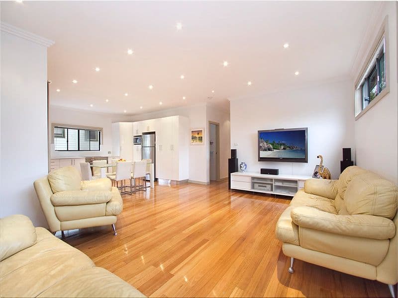 34 Glencoe Street, SUTHERLAND NSW 2232, Sutherland - Thumbnail 3