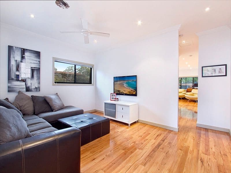 34 Glencoe Street, SUTHERLAND NSW 2232, Sutherland - Thumbnail 5