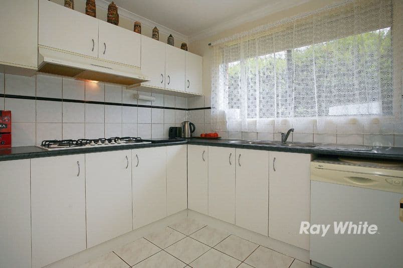 5 Huon Park Road, CRANBOURNE NORTH VIC 3977, Cranbourne North - Thumbnail 7