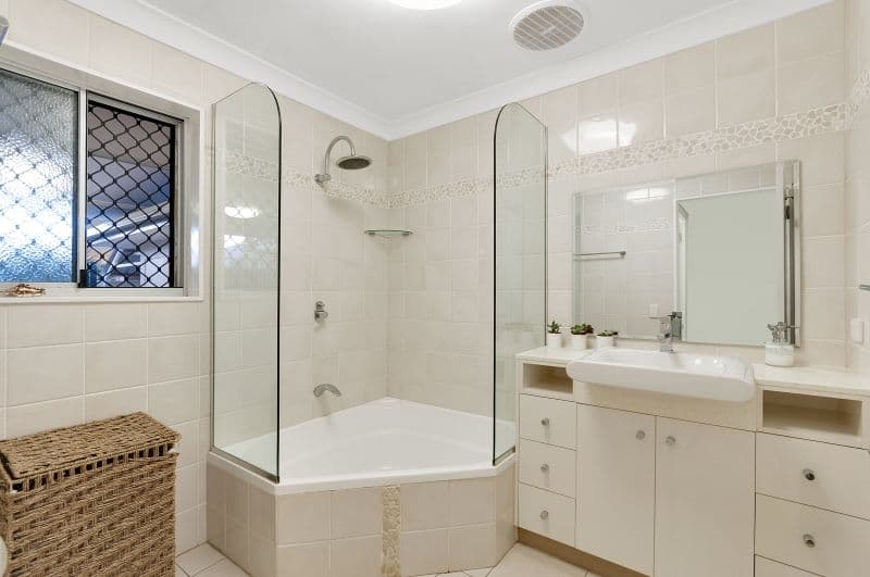 9 Fairview Street, Bayview Heights QLD 4868, Bayview Heights - Thumbnail 6