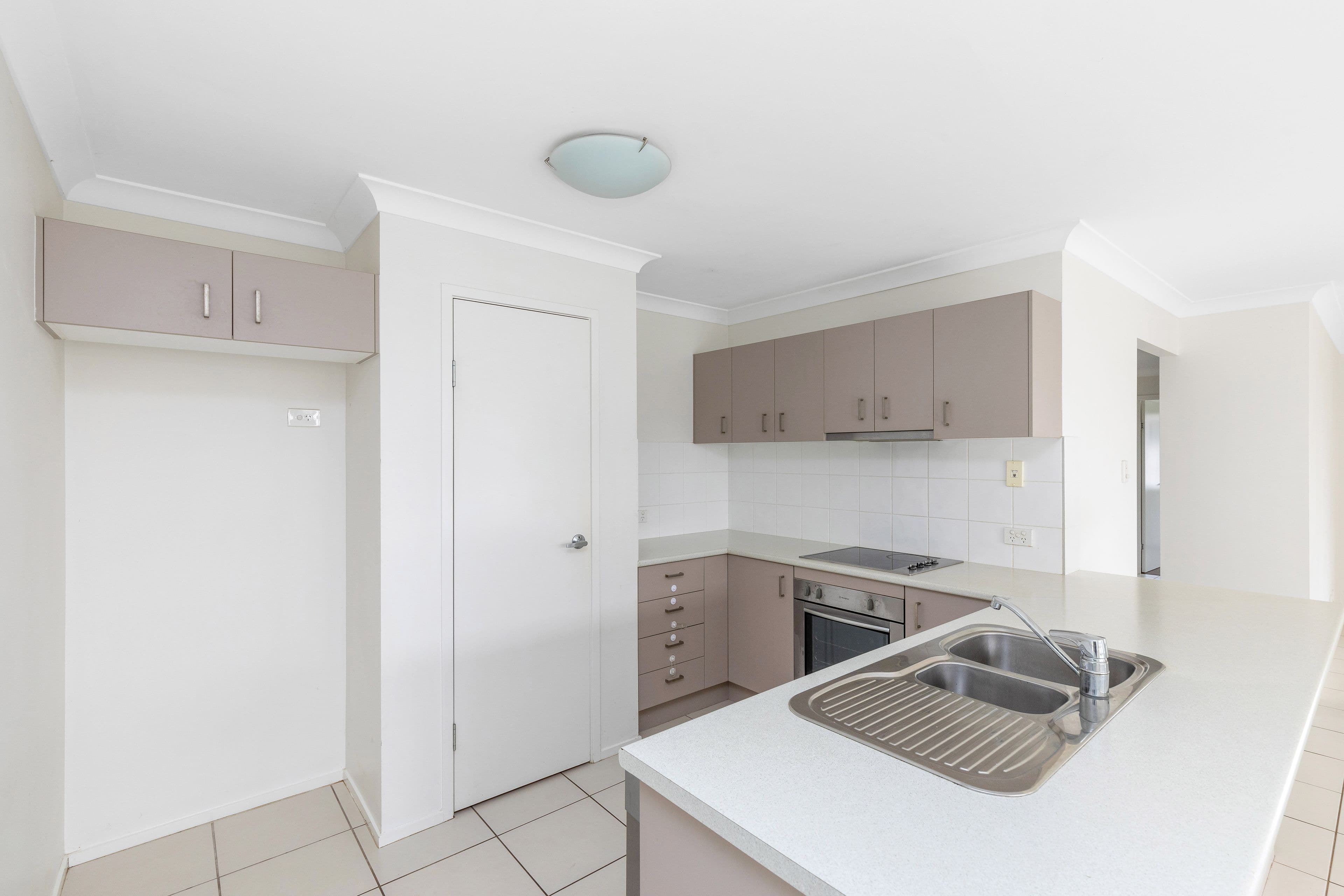 49 Lapwing Circuit, Beerwah QLD 4519, Beerwah - Thumbnail 3