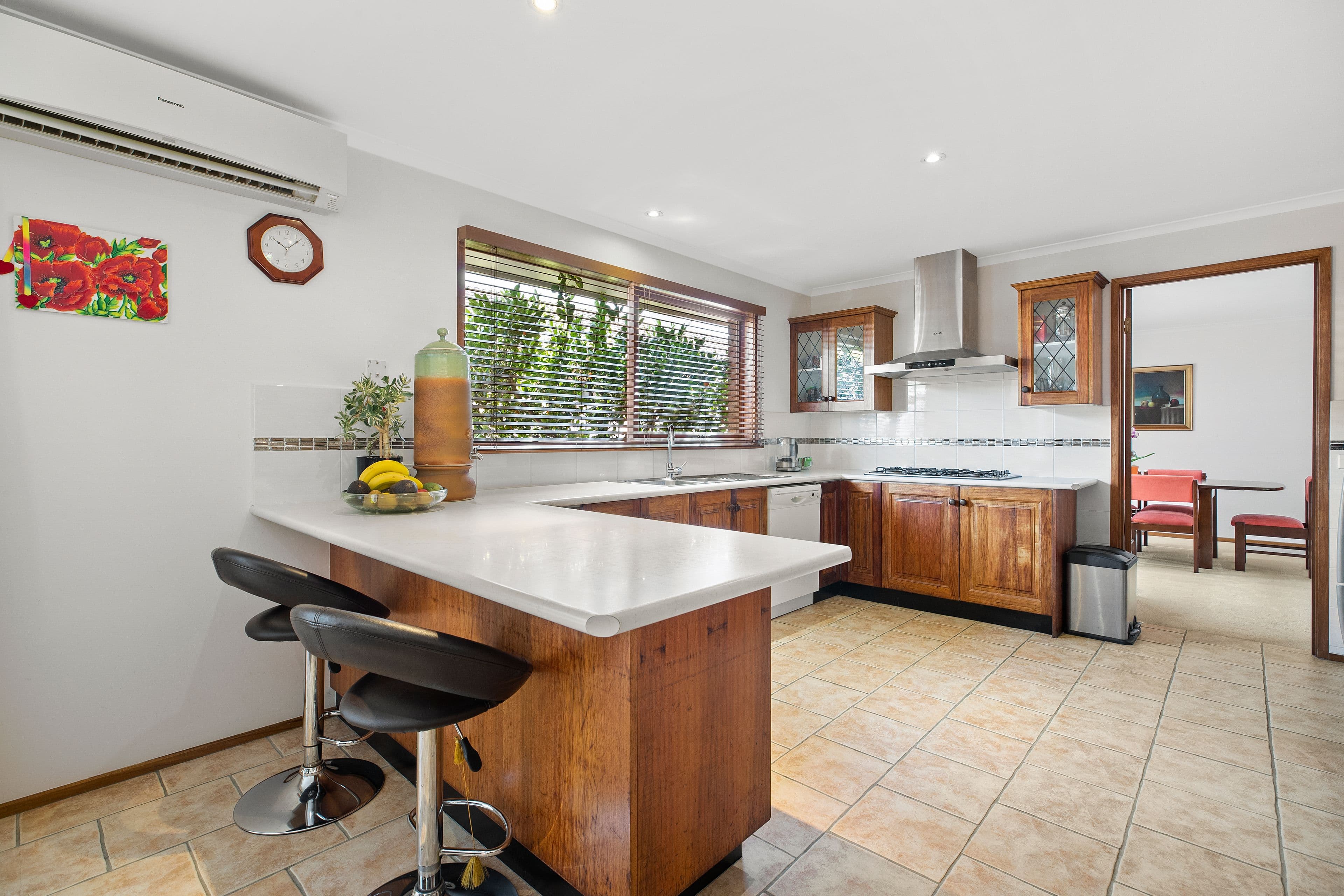 100 Dandelion Drive, Rowville VIC 3178, Rowville - Thumbnail 4
