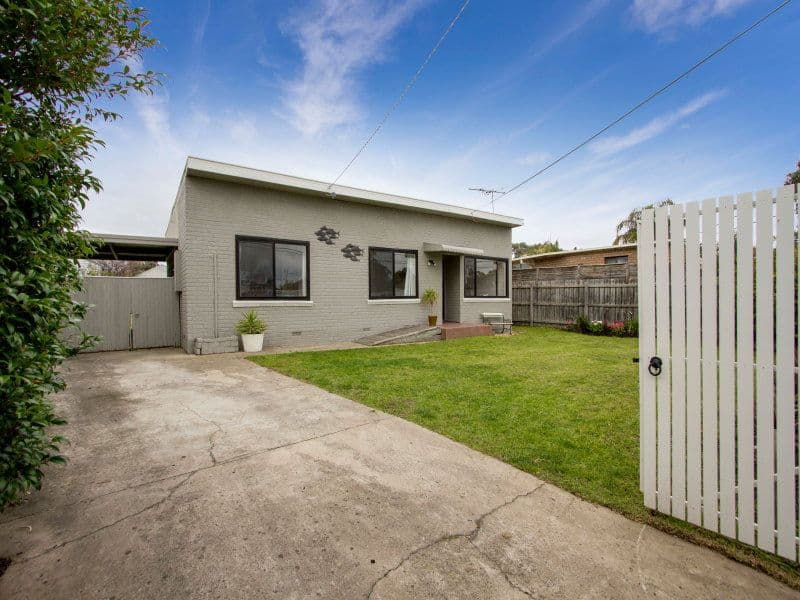 26 Duncan Avenue, SEAFORD VIC 3198, Seaford - Image 1