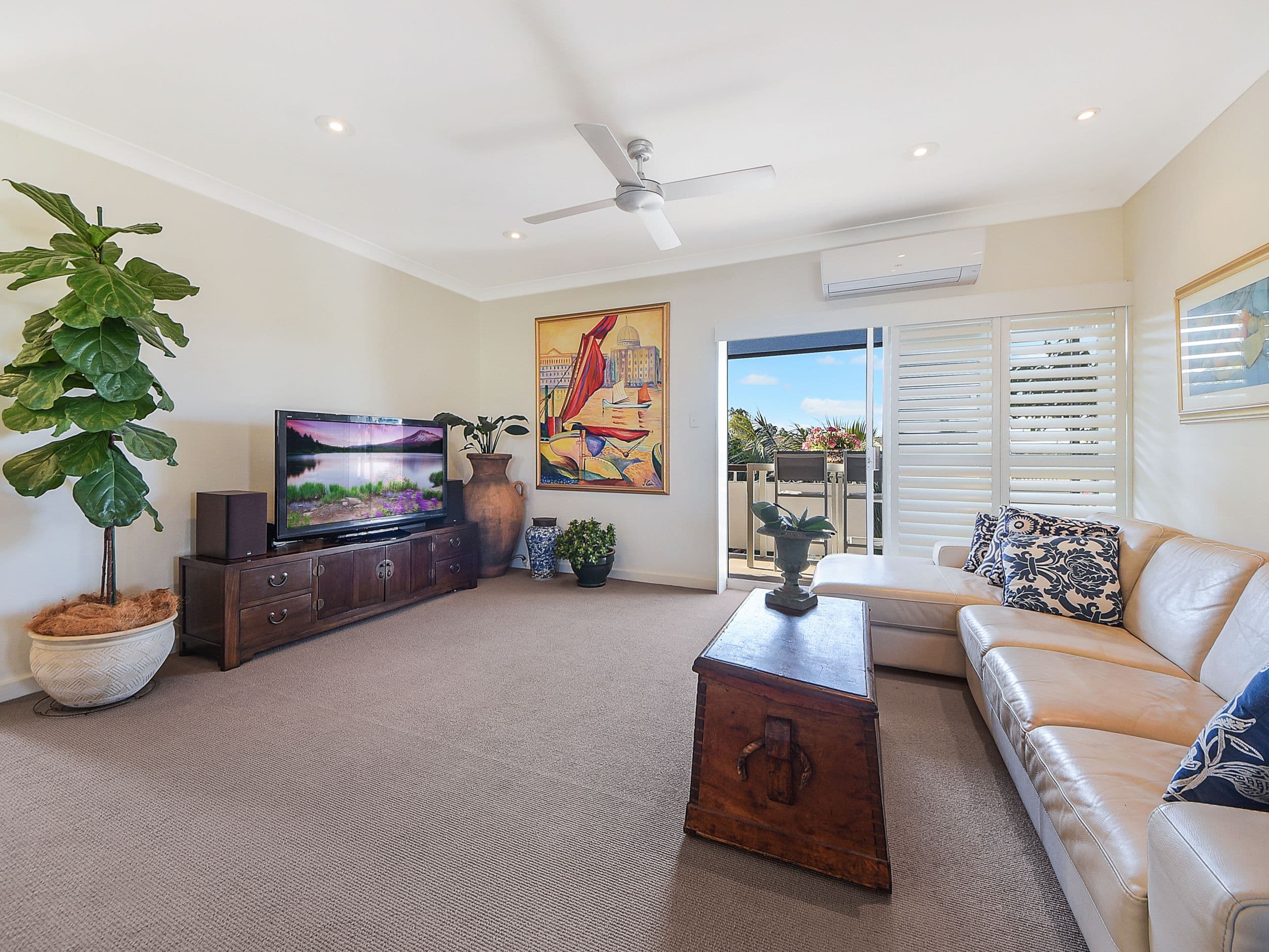 16 Glenfern Avenue, Kedron QLD 4031, Kedron - Thumbnail 3