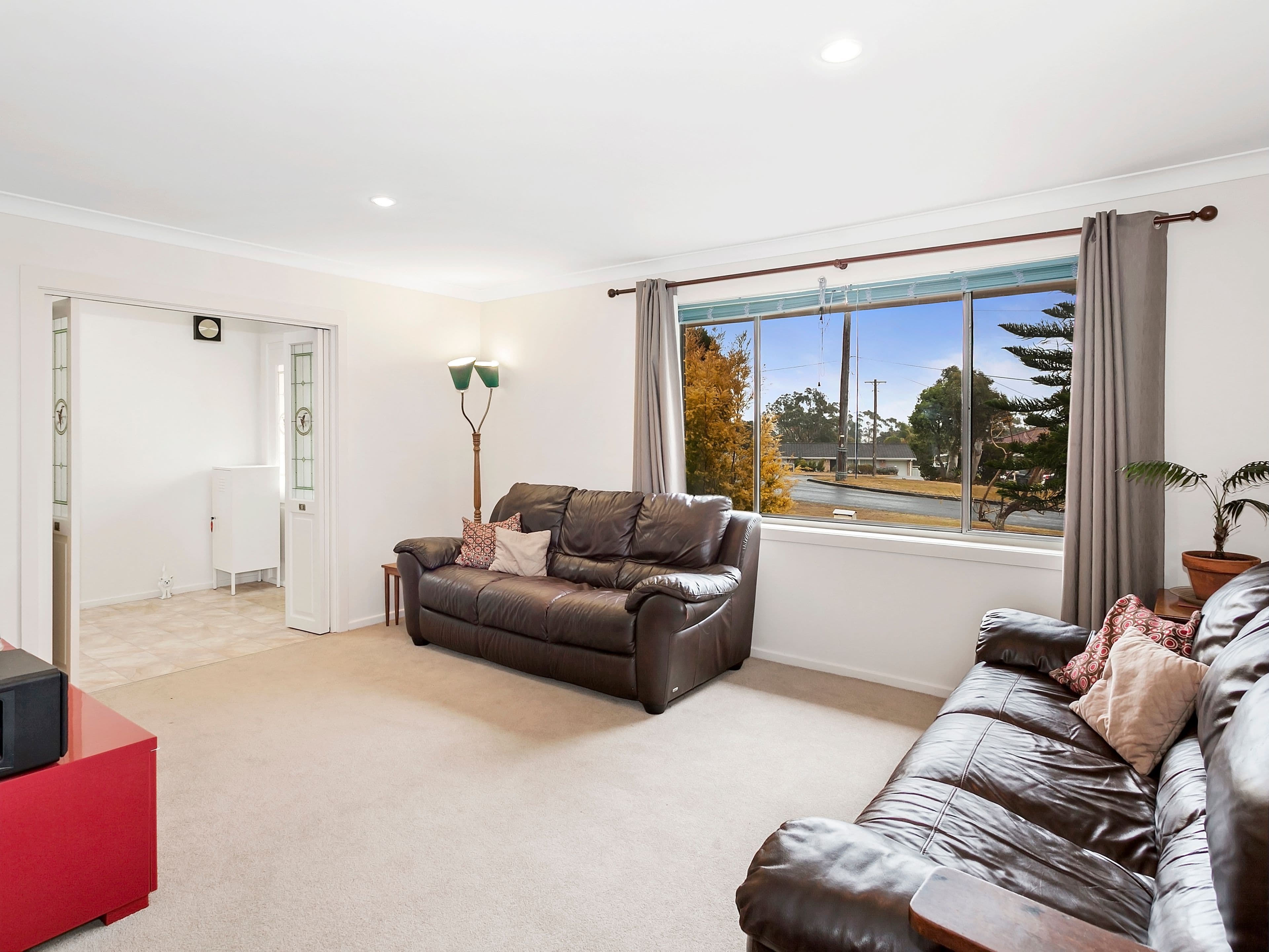 11 Laurina Avenue, Helensburgh - Thumbnail 2