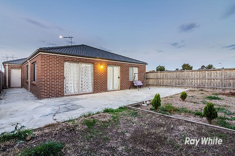 20 Braestar Street, Cranbourne VIC 3977, Cranbourne - Thumbnail 8