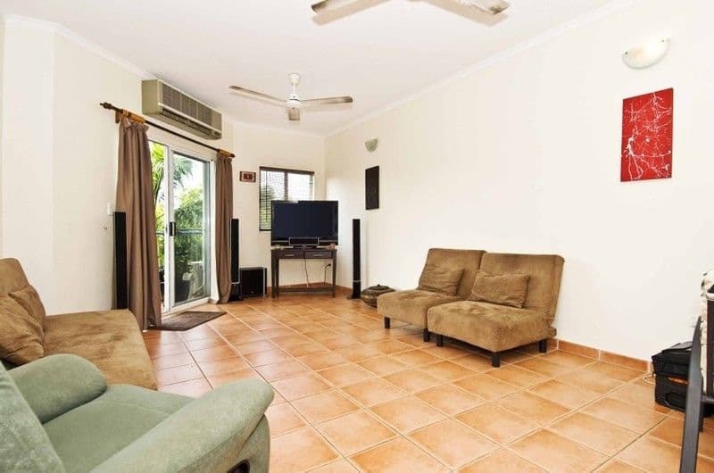 1/8 Wattle Drive, Watsonia, Watsonia - Thumbnail 2