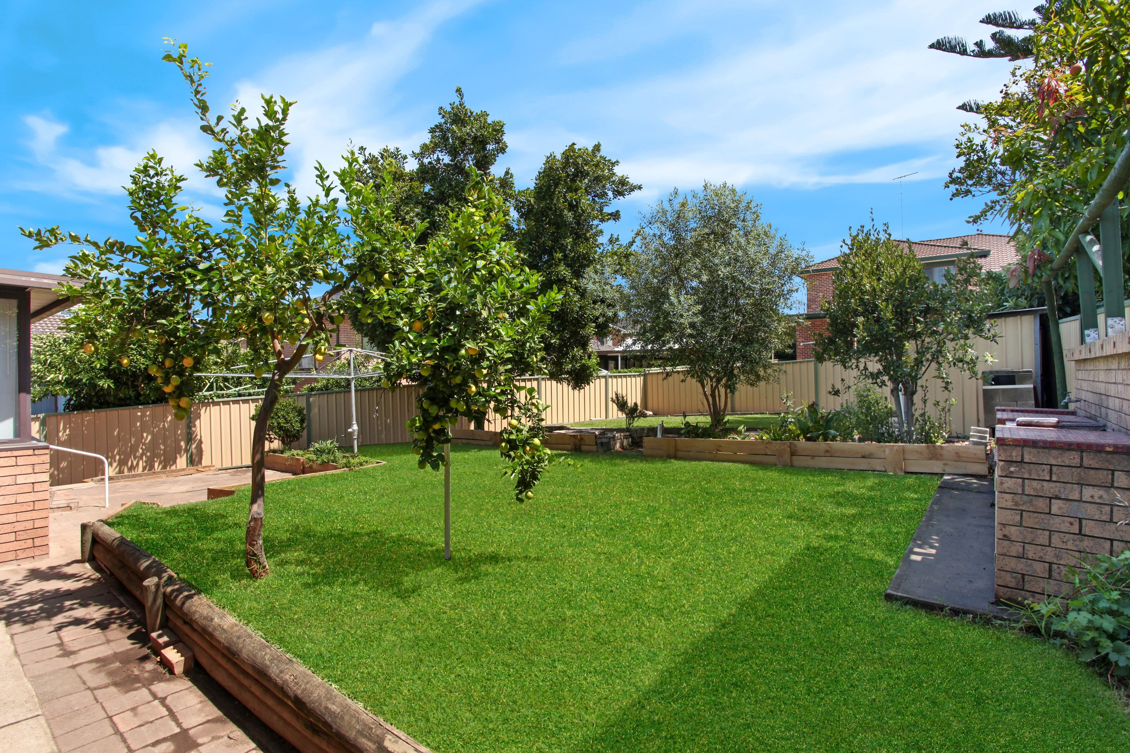 3 Jefferies Place, Prairiewood - Thumbnail 2