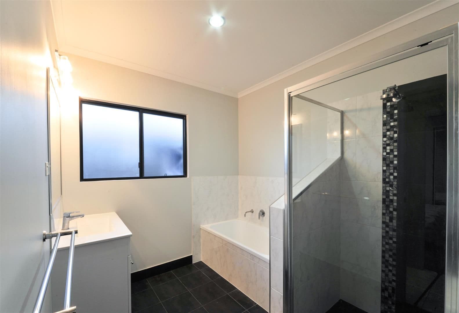 10 Figtree Street, PROSERPINE QLD 4800, Proserpine - Thumbnail 7