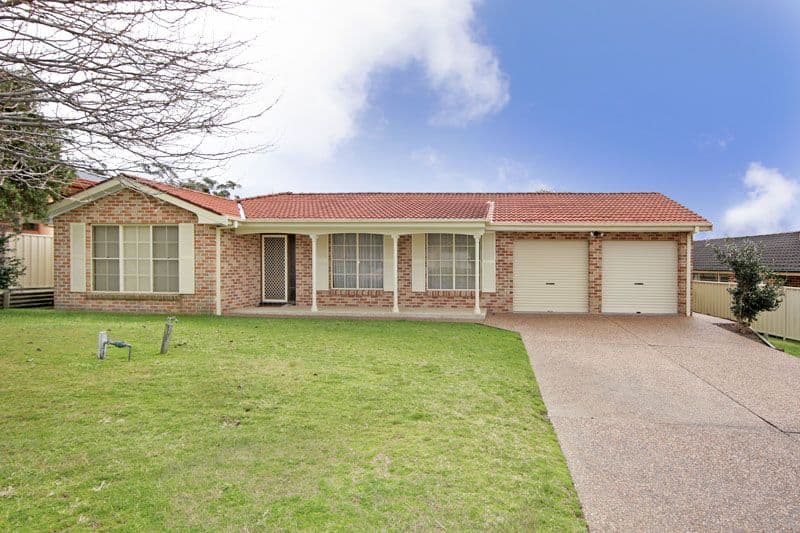 5 Oxford Drive, LAKE HAVEN NSW 2263, Lake Haven - Thumbnail 3