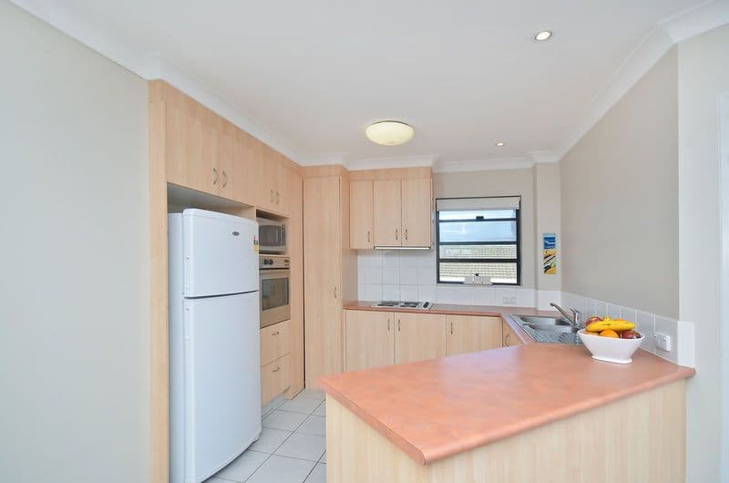 1066 Gold Coast Highway, PALM BEACH QLD 4221, Palm Beach - Thumbnail 4