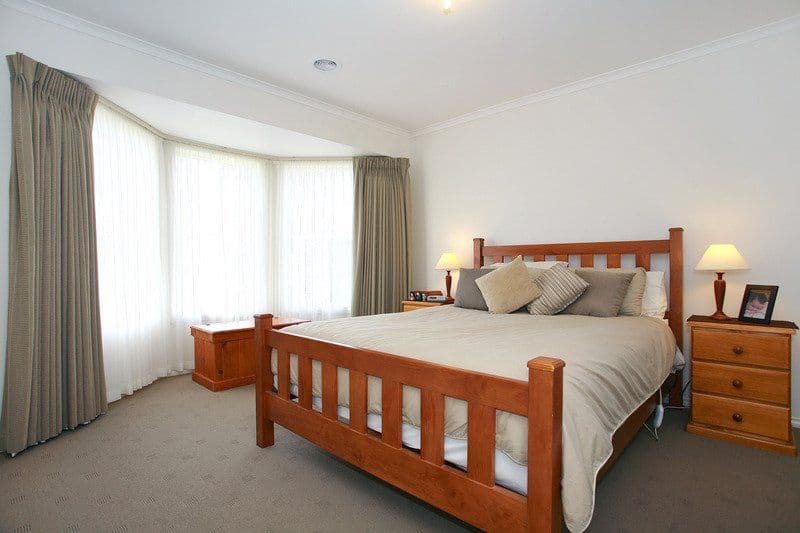 23 Bushranger Boulevard, CRANBOURNE VIC 3977, Cranbourne East - Thumbnail 8