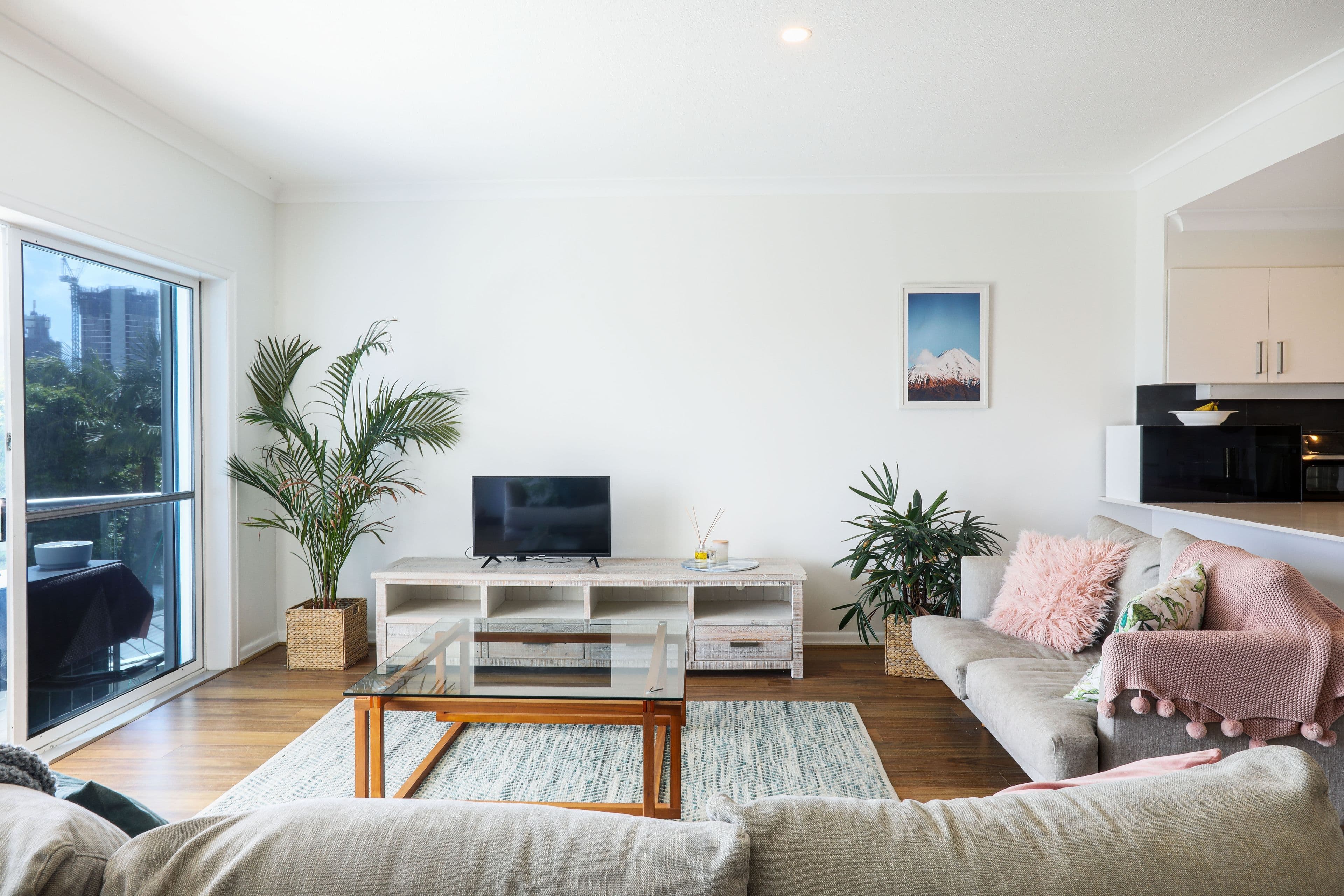 11 Eady Avenue, Broadbeach Waters QLD 4218, Broadbeach Waters - Thumbnail 3