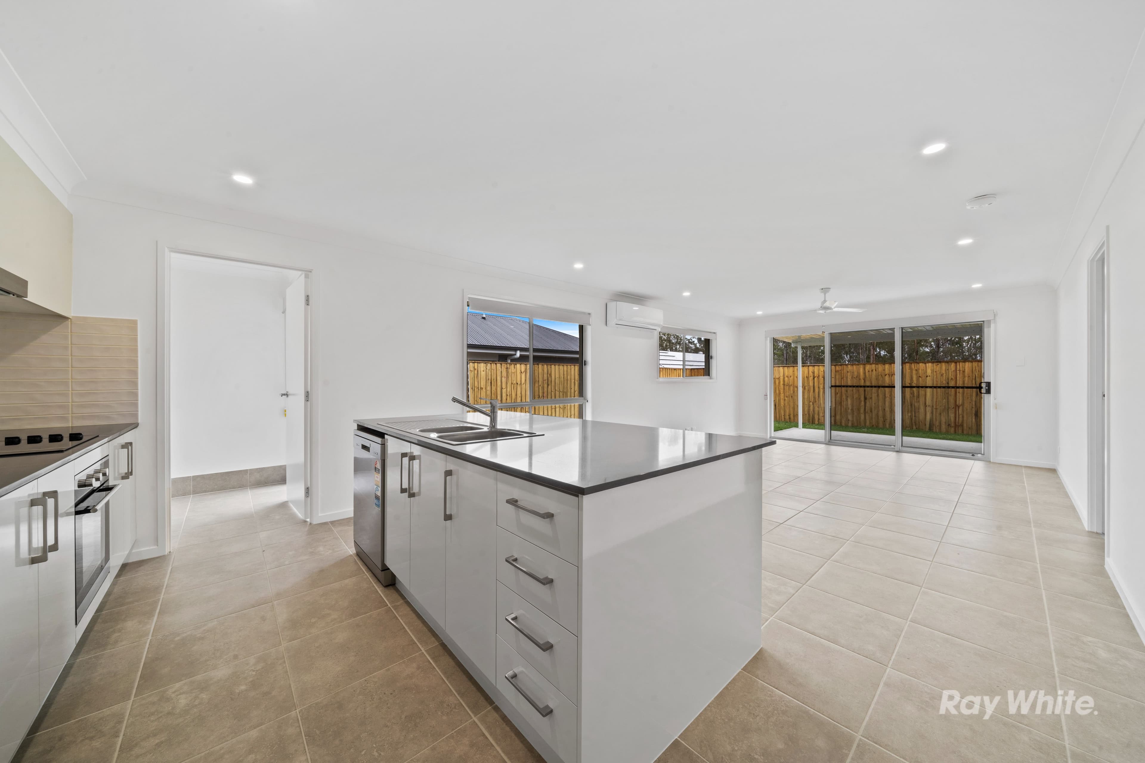 3 Bibury Street, Jimboomba QLD 4280, Jimboomba - Thumbnail 5