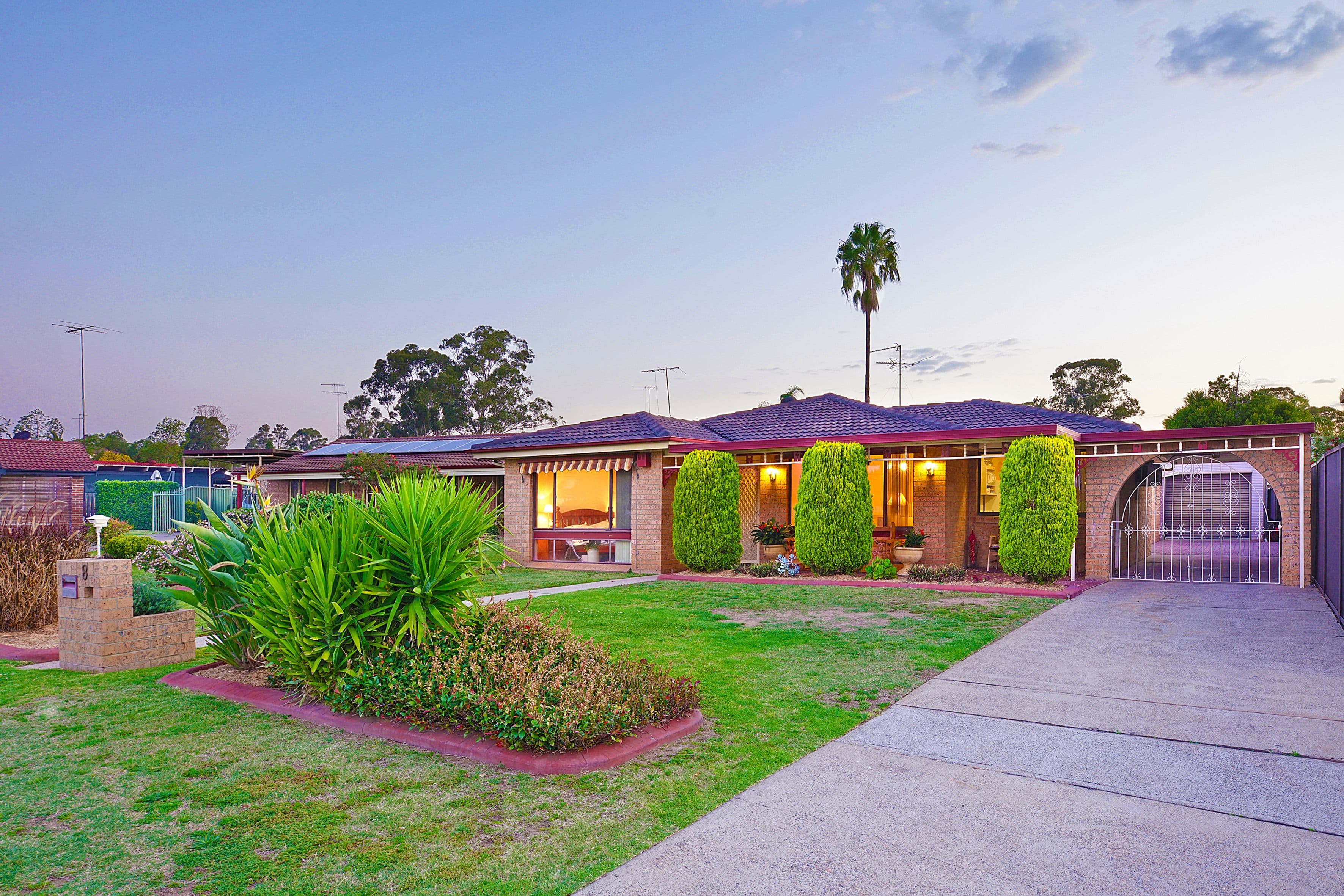 8 Windmill Place, Werrington Downs - Image 1