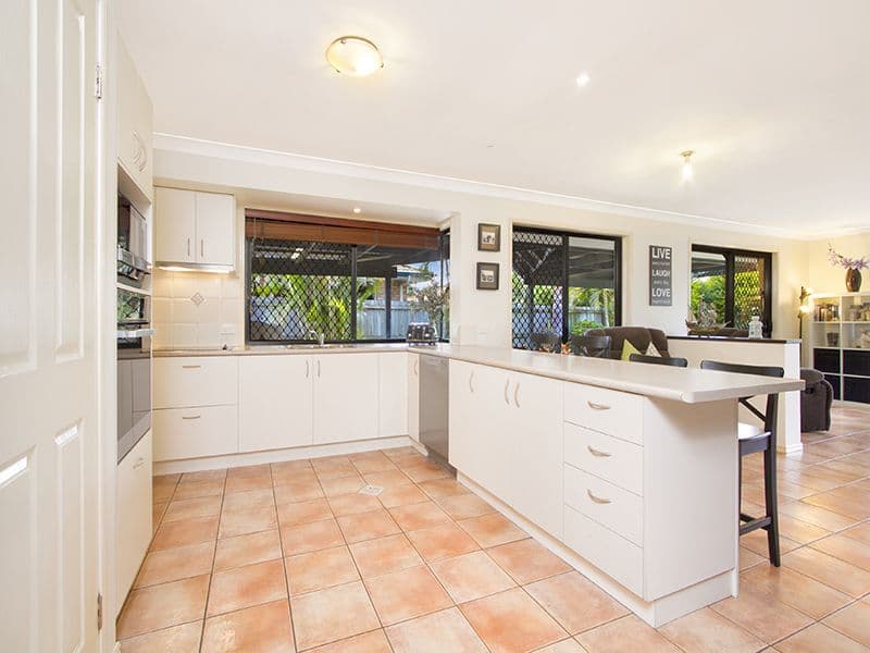 6 Mulde Place, Meadowbrook QLD 4131, Meadowbrook - Thumbnail 2