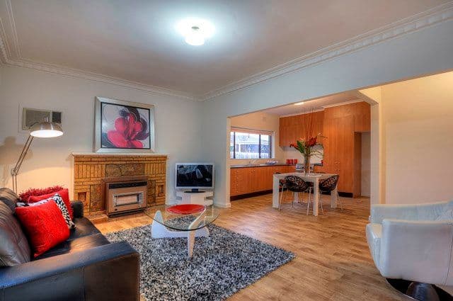 27 Grimwade Street, RESERVOIR VIC 3073, Reservoir - Thumbnail 2