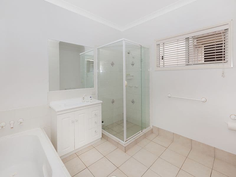 116 Graceville Avenue, GRACEVILLE QLD 4075, Graceville - Thumbnail 8
