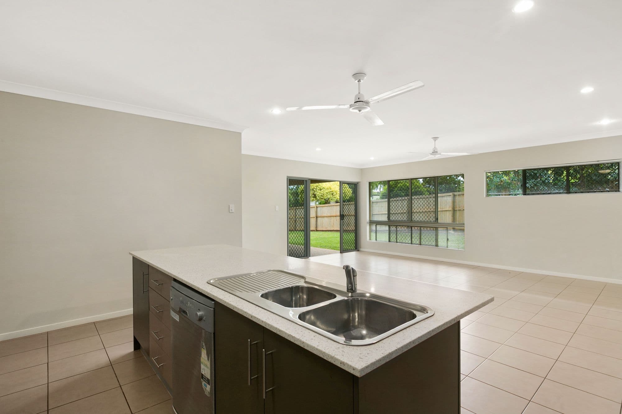 88 Moresby Street, Trinity Beach QLD 4879, Trinity Beach - Thumbnail 2