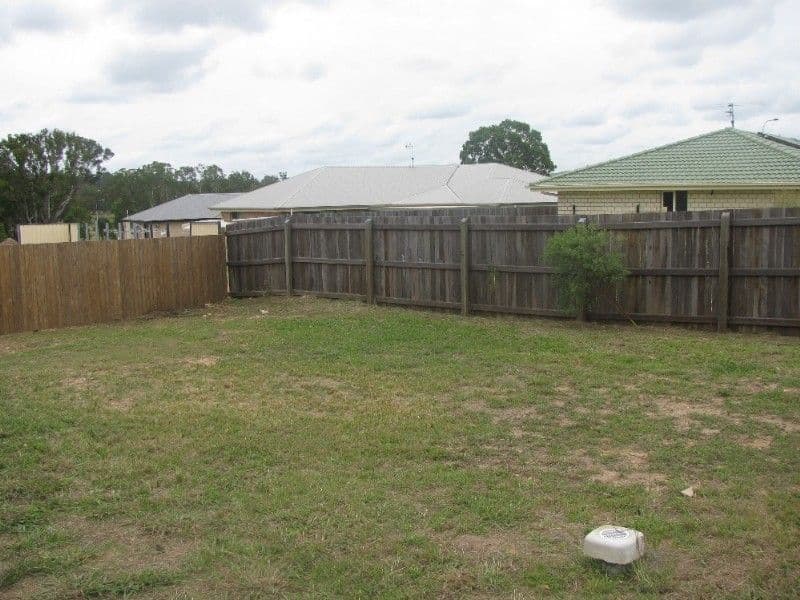 10 Naomi Drive, CROWS NEST QLD 4355, Crows Nest - Thumbnail 7