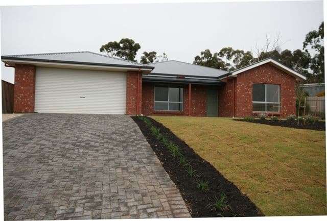 Lot 26  Heath Close, CLARE SA 5453, Clare - Image 1