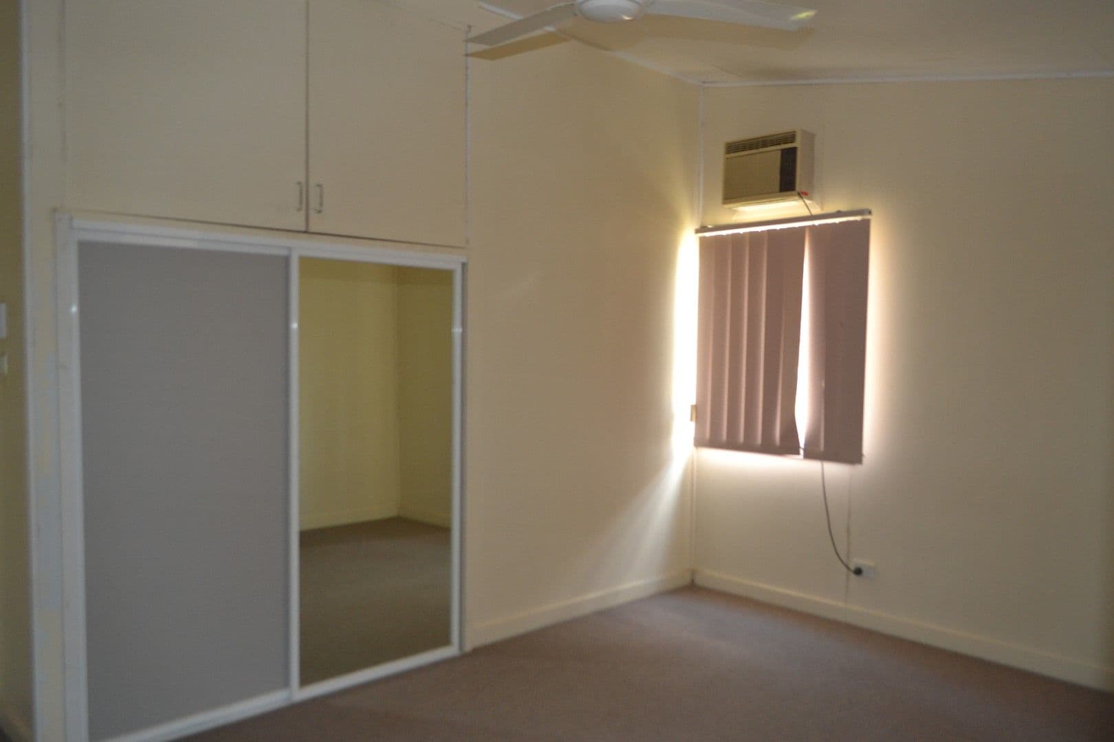 11 Raglan Street, Mount Larcom QLD 4695, Mount Larcom - Thumbnail 8
