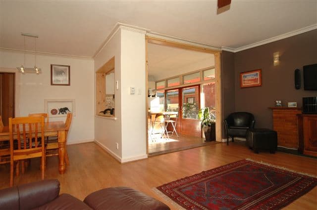12 Sandra Avenue, TEA TREE GULLY SA 5091, Tea Tree Gully - Thumbnail 2